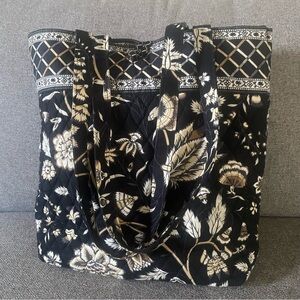 VERA BRADLEY CRABTREE & EVELYN BLACK TOTE BAG